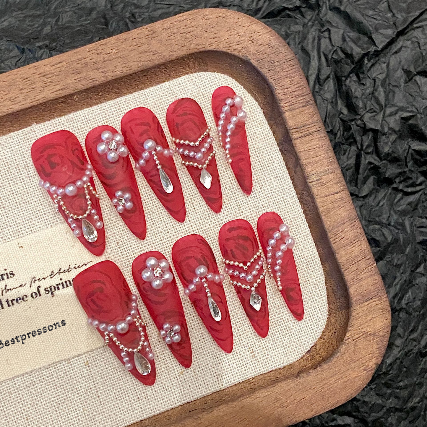 Pearly Love Nails
